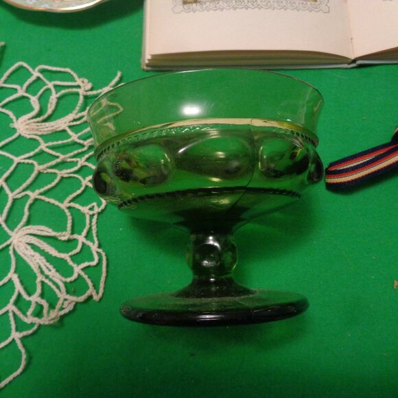 EARLY PAST VINTAGE AS-IS CARDS BOOK DESSERT DISH SAUCER HOLDER DOILY RIBBON LOT - Picture 14 of 15